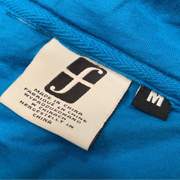 Forum Snowboarding Hoodie Vest - Picture 9 of 11